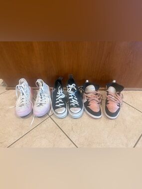 Converse and Nike girls size 2 shoe bundle